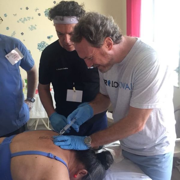 th-5739312492-780x1040 (1)