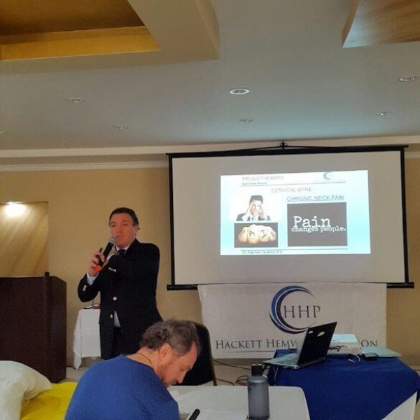 th-5739318659-585x1040 (1)